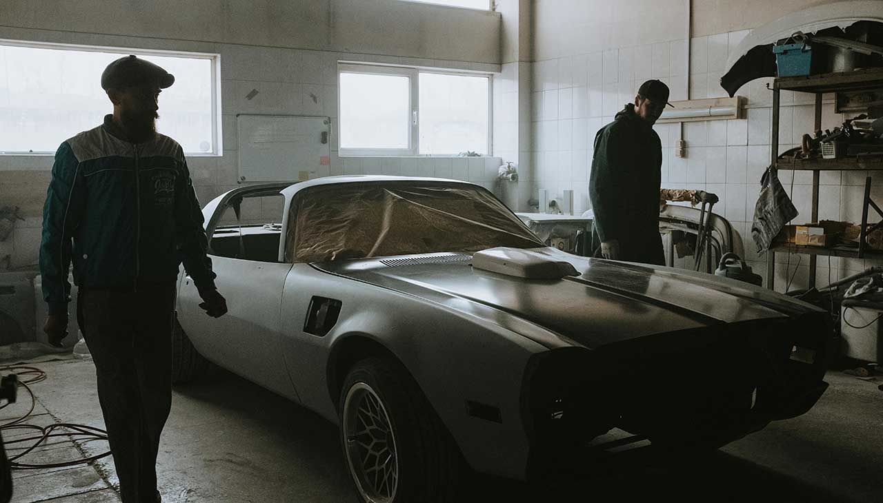 5 Essential Car Restoration Tips for Budget-Savvy DIYers