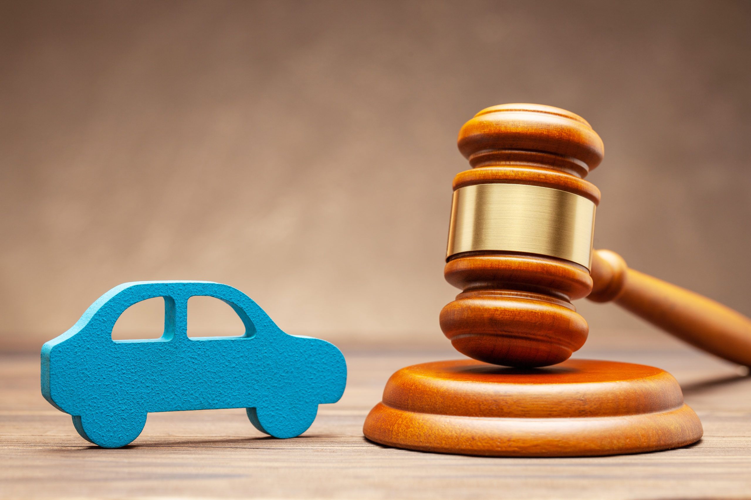 O ile tańsze są samochody na aukcjach dealerskich? Zaoszczędź 10-30% na swoim następnym samochodzie