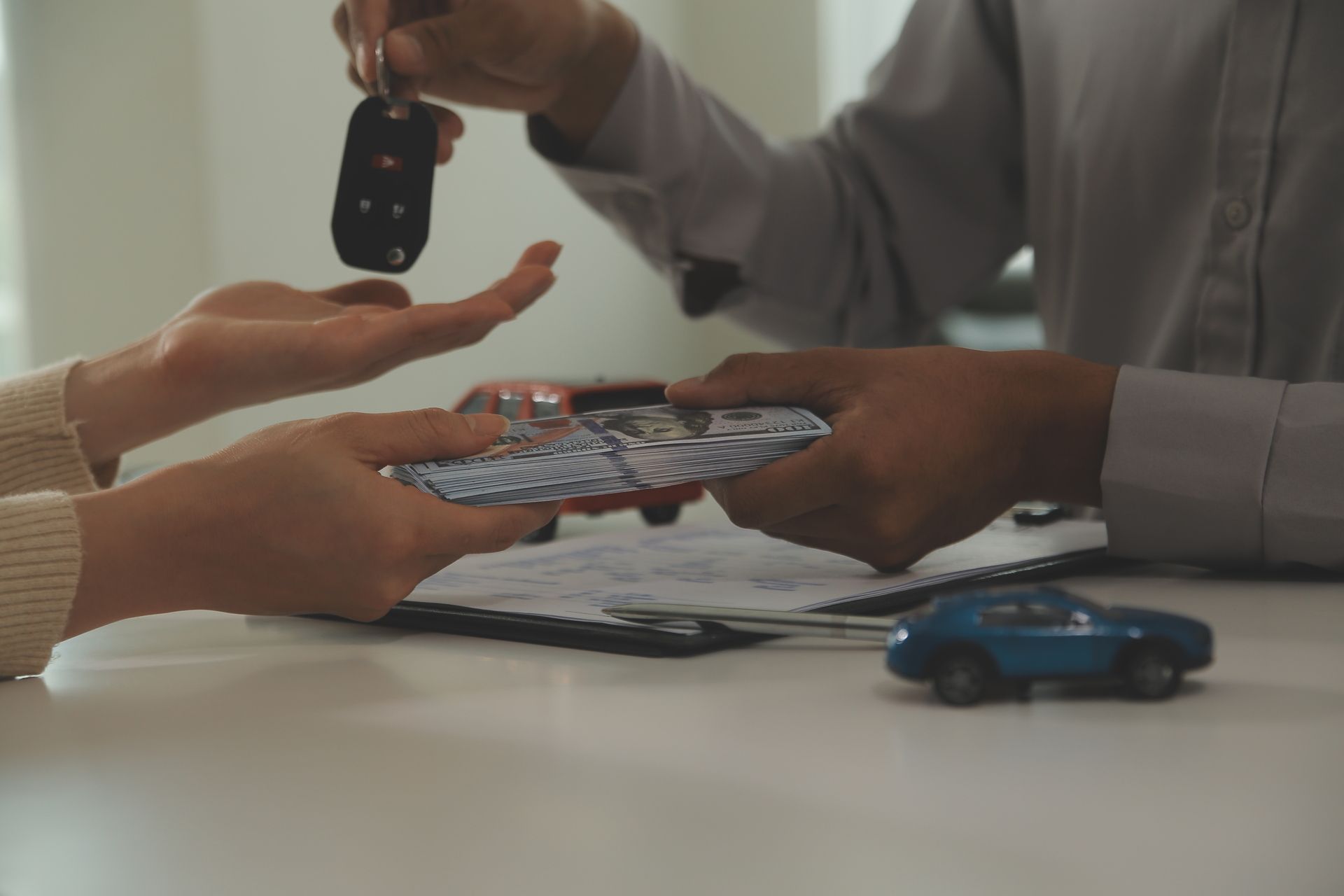 Using a Broker vs Going Direct: Car Buying Pros and Cons