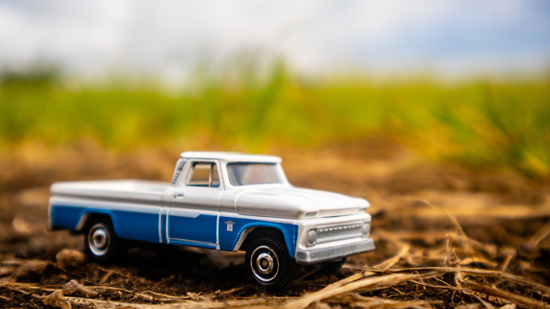 Small Pickup Truck Comparison: A Guide