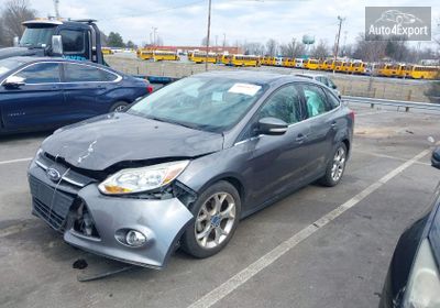1FAHP3H2XCL276555 2012 Ford Focus Sel photo 1