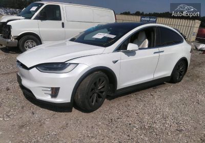 2018 Tesla Model X 75d/P100d/100d 5YJXCAE27JF101240 photo 1