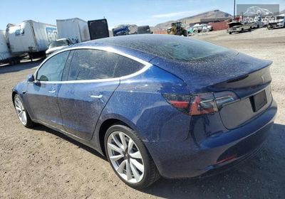 2018 Tesla Model 3 5YJ3E1EBXJF097774 photo 1
