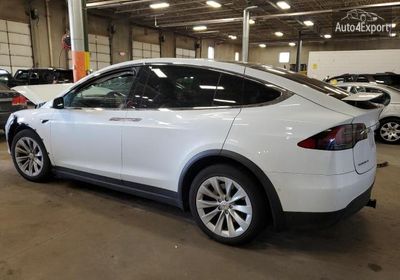 2018 Tesla Model X 5YJXCBE29JF116876 photo 1